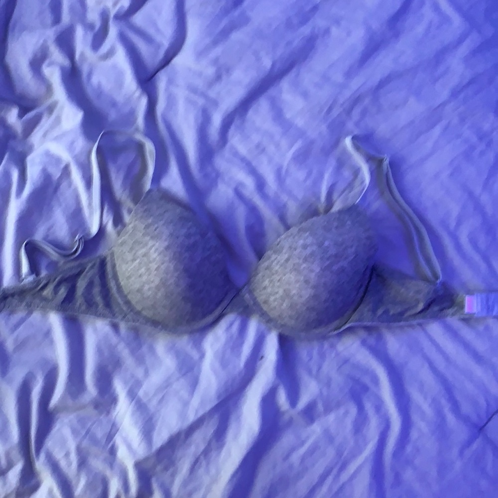VS PINK 32C Everyday T Shirt Bra